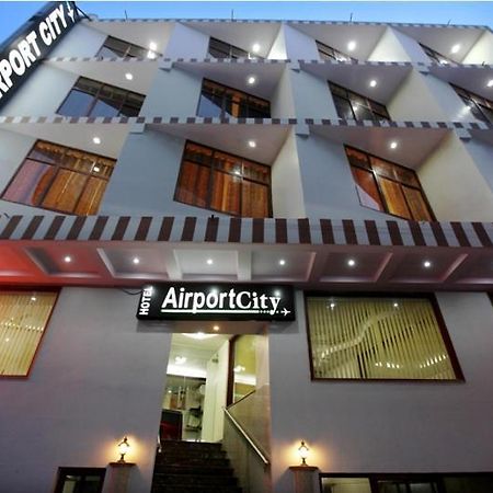 Hotel Airport City Near Delhi International Airport Νέο Δελχί Εξωτερικό φωτογραφία